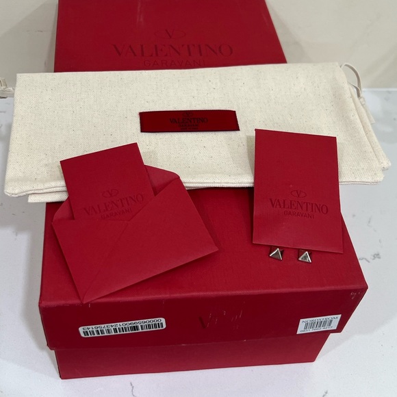 Valentino Garavani Rockstud Silver Glitter PVC Sandal - Picture 15 of 17